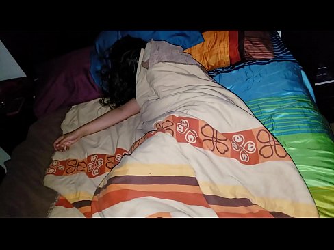 ❤️ Fillastro reprendendo á súa nova madrasta mentres ela dorme. ❤️❌ Vídeo de puta  en % gl.redpornpictures.ru % ﹏